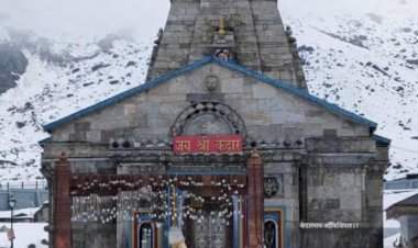 केदारनाथ येथे हिमवर्षाव