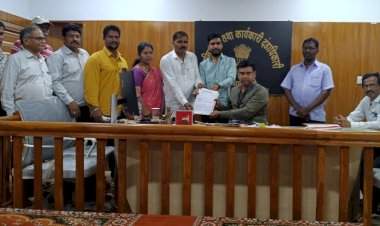 'गो सन्मान अभियान' अंतर्गत गायीला राष्ट्रमाता घोषित करा.......वैभववाडीत तहसीलदारांना निवेदन