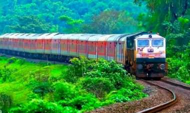 मडगाव-एलटीटी दरम्यान धावणार अतिरिक्त स्पेशल गाड्या; चाकरमान्यांना मोठा दिलासा