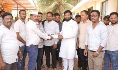 विशाल परब यांची रेडी नागोळेवाडी शाळेला आर्थिक मदत....शाळा उभारणीसाठी दिला एक लाखाचा निधी; ग्रामस्थांनी मानले आभार