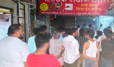 कणकवली बाजारपेठेत मध्यरात्री भीषण आग