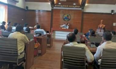 वेंगुर्ले नगरपरिषद सर्वसाधारण सभेत खडाजंगी.....अपूर्ण कामांबाबत नगरसेवकांची नाराजी