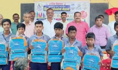 आडेली गावातील व पंचक्रोशीतील दिव्यांग बांधवांचा मेळावा उत्साहात संपन्न