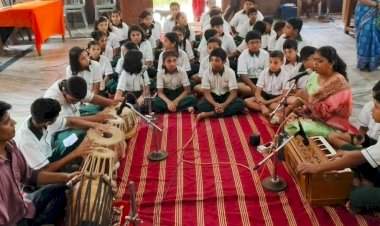स्टेपिंग स्टोन ग्लोबल स्कूलमध्ये आषाढी एकादशी उत्साहात साजरी