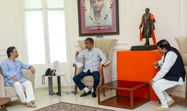 आमदार निलेश राणे यांची पर्यटनमंत्र्यांसोबत बैठक.....सिंधुदुर्गच्या पर्यटन विकासाला गती देण्यावर भर