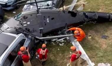 प्रशिक्षणादरम्यान थरकाप उडवणारी दुर्घटना....हवेतच समोरासमोर धडकल्याने दोन हेलिकॉप्टर कोसळले!