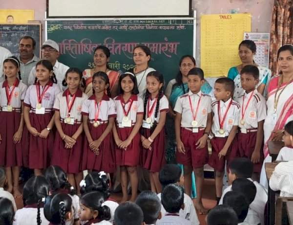 सावंतवाडी एज्युकेशन सोसायटी प्राथमिक शाळेत प्रजासत्ताक दिनानिमित्त यशस्वी विद्यार्थ्यांचा गुणगौरव
