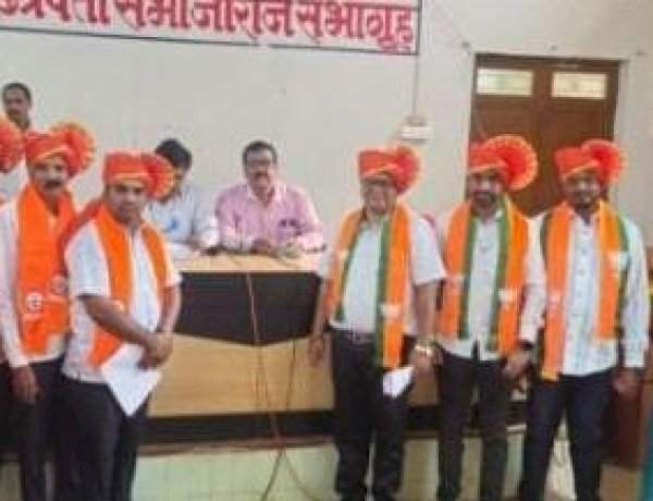 कुडाळ पंचायत समितीच्या सभापती पदी मिलिंद नाईक व उपसभापती पदी सिताराम तेली यांची बिनविरोध निवड