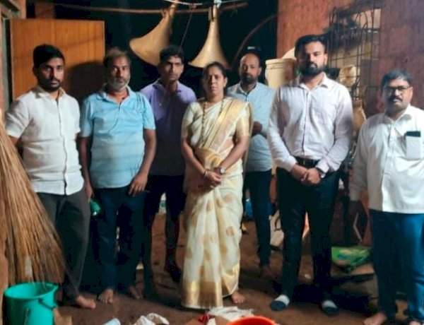 करूळ येथील नुकसानग्रस्त घराची सभापती सिद्धेश रावराणेंकडून पाहणी.