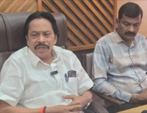 कणकवली शहरात अतिक्रमण हटाव मोहीम...नगराध्यक्ष संदेश पारकर यांची माहिती