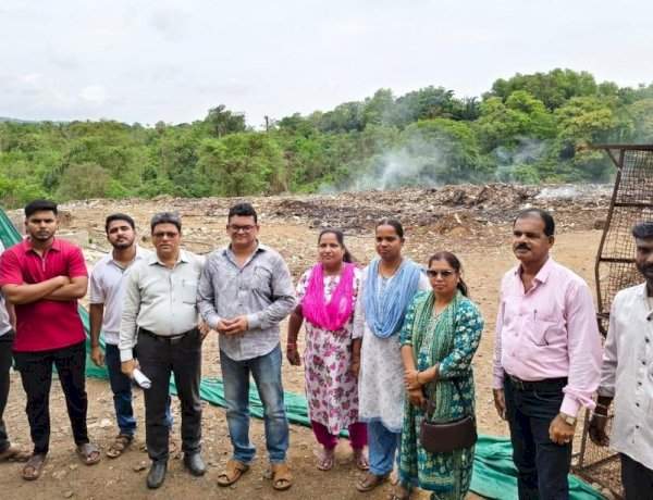 सावंतवाडी कचरा डेपोतील आगीच्या धुरामुळे चराठा ग्रामस्थ आक्रमक