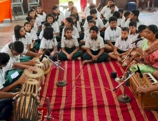 स्टेपिंग स्टोन ग्लोबल स्कूलमध्ये आषाढी एकादशी उत्साहात साजरी