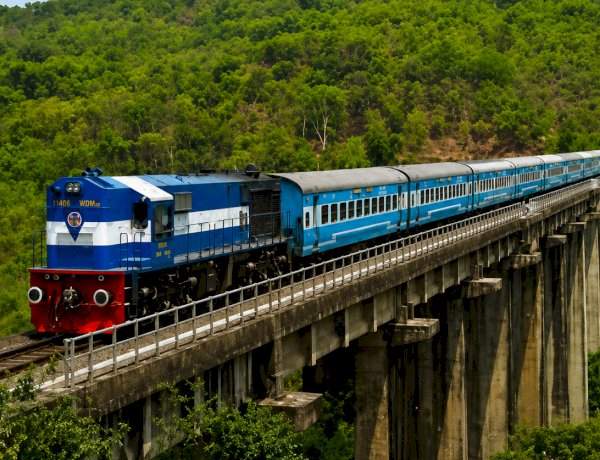 मुंबई-सावंतवाडी रोड दरम्यान धावणार नवी दैनिक एक्स्प्रेस.....अनेक महत्त्वाच्या स्थानकांना मिळणार थेट रेल्वे संपर्क