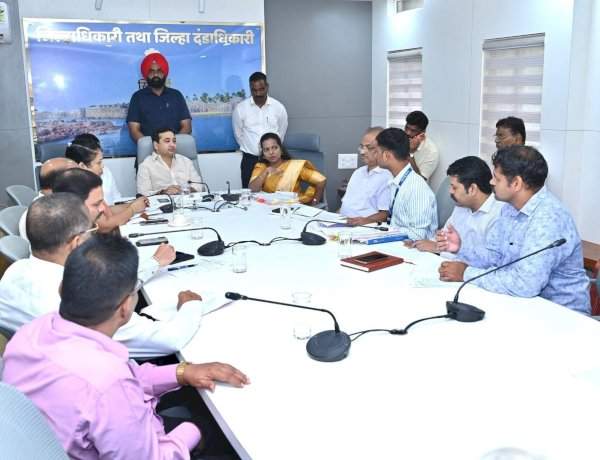 रेशन वाटपावर सिंधुदुर्गात महत्त्वाची बैठक; अडचणी सोडवण्याचे आश्वासन