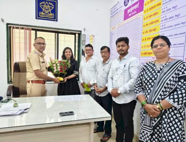 सावंतवाडीच्या ट्रॅफिक समस्येवर तोडगा काढण्यासाठी उद्या सर्वपक्षीय बैठक.....नवीन पोलीस निरीक्षकांसोबत नगराध्यक्षांची सदिच्छा भेट