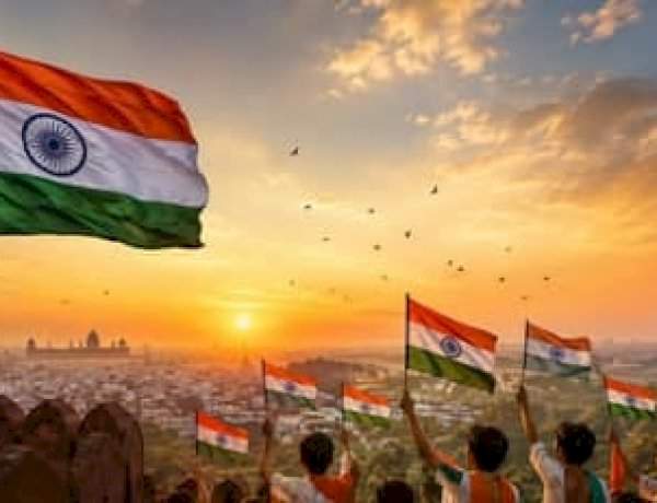 स्वातंत्र्यदिन : त्याग, संघर्ष आणि राष्ट्रनिर्मितीची अखंड वाटचाल