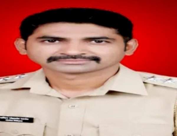 पोलीस अधिकारी सचिन सावंत यांना गृह मंत्रालयाचे पोलीस पदक