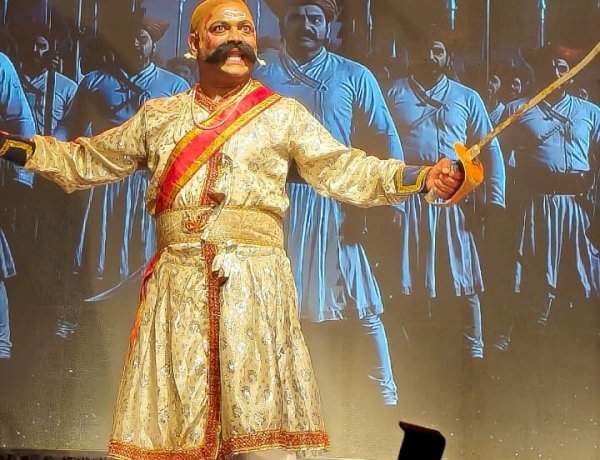 ‘शिवराज भूषण’ नाटकात विनोद राणेंचा बाजीप्रभू देशपांडे दमदार; राज्यस्तरीय कलारत्न पुरस्कारासाठी निवड