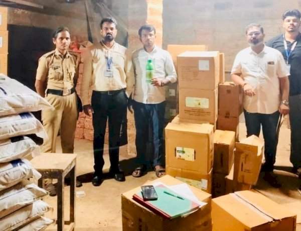 वेंगुर्लेत ३० लाखांचे बेकायदा कीटकनाशक जप्त.....श्रीराम कृषी केंद्रावर कृषी विभागाची धडक कारवाई