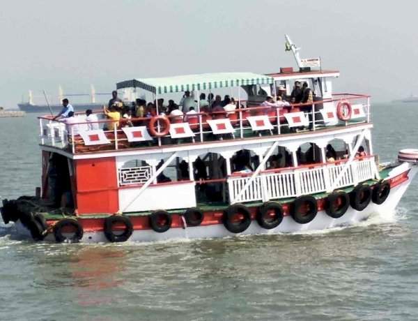 सिंधुदुर्गात सुरु होणार आधुनिक फेरीबोट सेवा....मंत्री नितेश राणे यांची माहिती