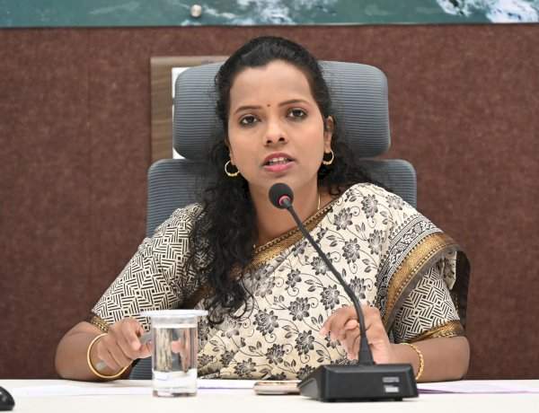 नगरपालिका क्षेत्रातील खाजगी विहिरींचे सर्वेक्षण करा....जलस्रोतांच्या बळकटीकरणासाठी आवश्यक उपाययोजना राबविण्याचे जिल्हाधिकारी यांचे निर्देश
