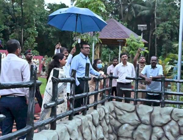 पालक सचिव विरेंद्र सिंह यांची वेंगुर्ला तालुक्यात विविध ठिकाणी पाहणी.....लोकसहभागातून झालेल्या जलसंधारण कामांचे कौतुक