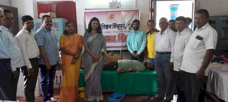 तुळस येथील रक्तदान शिबिरास उत्स्फूर्त प्रतिसाद. वेताळ प्रतिष्ठान चे सलग २३ वे रक्तदान शिबीर; ३६ रक्तदात्यांनी केले रक्तदान.