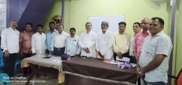 ओबीसीच्या आरक्षणाला धक्का न लावता मराठा समाजाला आरक्षण द्या. ओबीसी व आरक्षित समाज महासंघाची मागणी.