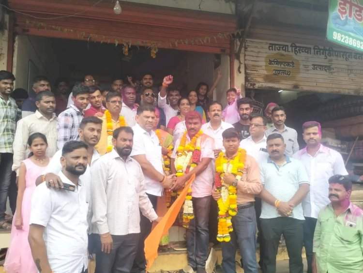कुडाळ मालवण विधानसभा मतदारसंघातील ६ पैकी ३ ग्रामपंचायतीवर शिवसेनेचा भगवा. विजयी सरपंच व सदस्यांचे आमदार वैभव नाईक यांनी केले अभिनंदन.