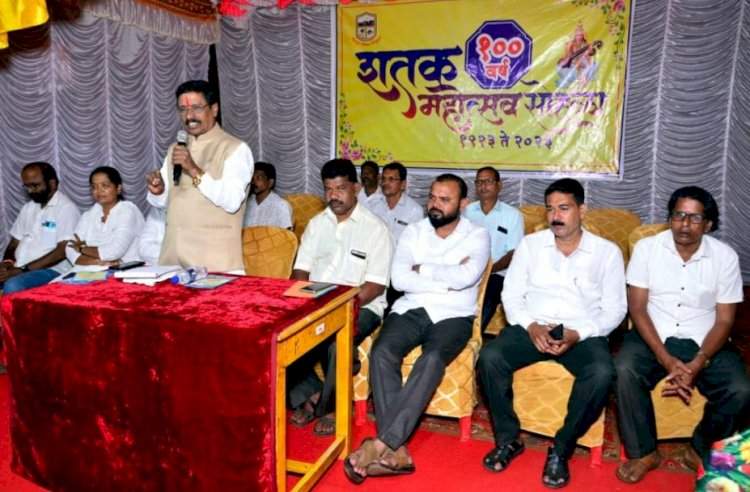 भालावल गावाच्या विकासासाठी सर्वतोपरी सहकार्य करणार : खा. विनायक राऊत. भालावल शाळेच्या शतक महोत्सवी वर्ष सांगता सोहळ्याला खासदारांची उपस्थिती.