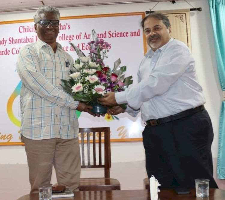 कातळशिल्पांमुळे पर्यटनक्षेत्राला वेगळी दिशा मिळेल : कातळशिल्प अभ्यासक सतीश लळीत.