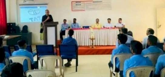 भोसले इन्स्टिट्यूट ऑफ टेक्नॉलॉजीच्या विद्यार्थ्यांची कॅम्पस इंटरव्ह्यूद्वारे टाटा मोटर्समध्ये निवड.