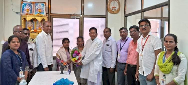 विद्यार्थ्यांनी ध्येयप्राप्तीसाठी सातत्यपूर्ण अभ्यास करणे गरजेचे : उद्योजक नंदकुमार घाटे देवगड अजिंक्य ग्रामीण बिगर शेती सहकारी पतसंस्थेच्या वतीने गुणवंत विद्यार्थ्यांचे सत्कार.