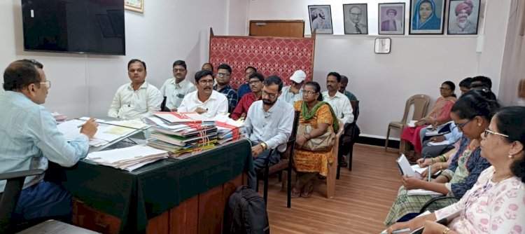 आरोग्य सेवा कर्मचारी संघटनेची आरोग्य अधिकारी यांच्याबरोबर बैठक संपन्न; बैठकीत सकारात्मक चर्चा.