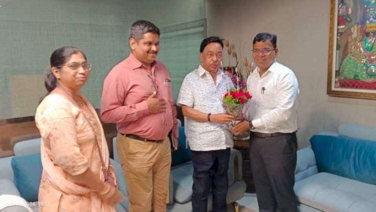 नवनिर्वाचित खासदार नारायण राणे यांचे कार्यकारी अभियंता अजयकुमार सर्वगोड यांनी केले अभिनंदन.