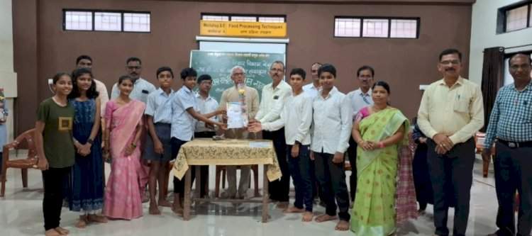 राष्ट्रीय विज्ञान नाट्य महोत्सवात पाटकर हायस्कूलची ‘मिस्टर ॲडम’ नाटिका द्वितीय.