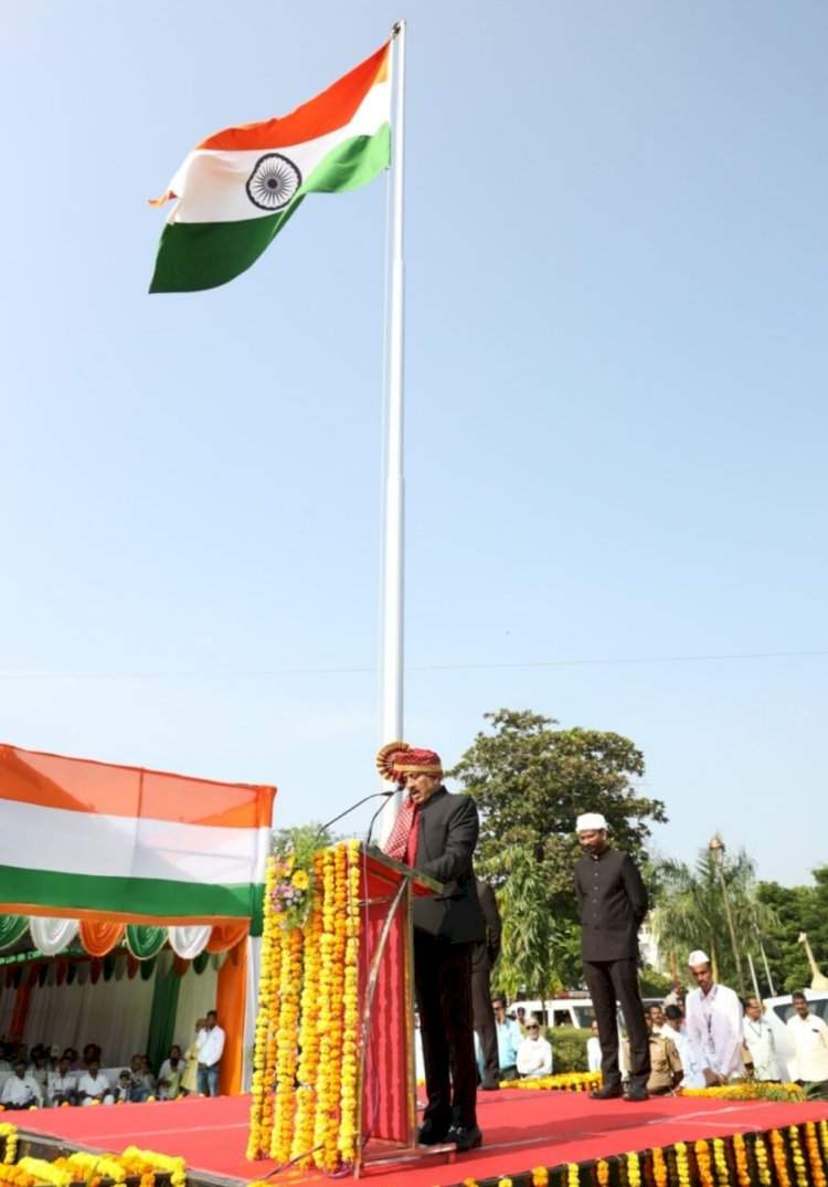 शासनाच्या कल्पक योजनांतून महाराष्ट्राची आर्थिक संपन्न राज्याकडे वाटचाल : पालकमंत्री गिरीश महाजन.  मराठवाडा मुक्ती संग्राम दिनाचा ७६ वा वर्धापन दिन संपन्न.