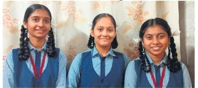 न्यू इंग्लिश स्कूल उभादांडाची वैभवी, प्रणालीसह ईशाचे वक्तृत्व स्पर्धत यश