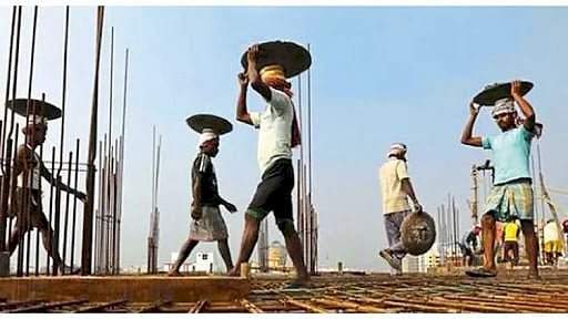 बांधकाम कामगारांची नोंदणी ऑनलाईन,बायोमॅट्रीक व कागदपत्रे तपासणी हि सुविधा केंद्रावरच