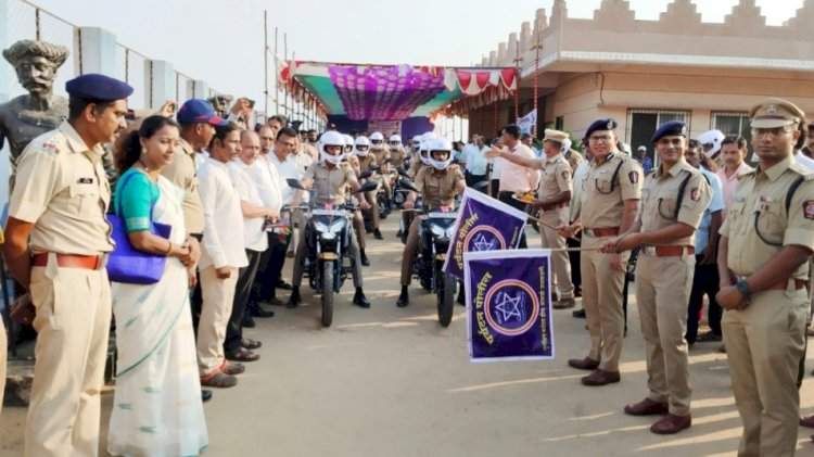 सुरक्षित पर्यटन उपक्रमाअंतर्गत सिंधुदुर्ग पोलीस तर्फे १८ दुचाकींचा अनावरण सोहळा