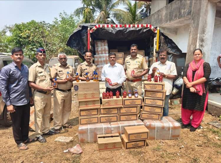 ओसरगाव येथे दारुसह १२ लाख ८६ हजारांचा मुद्देमाल जप्त