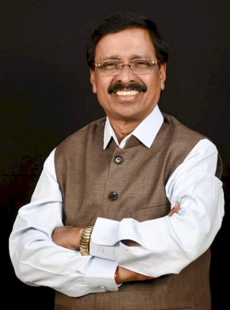 माजी खासदार विनायक राऊत आज सिंधुदुर्ग दौऱ्यावर
