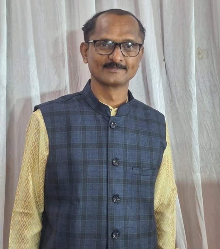 सिंधुदुर्ग जिल्हा मुख्यालय पत्रकार संघाच्या अध्यक्षपदी लवू म्हाडेश्वर
