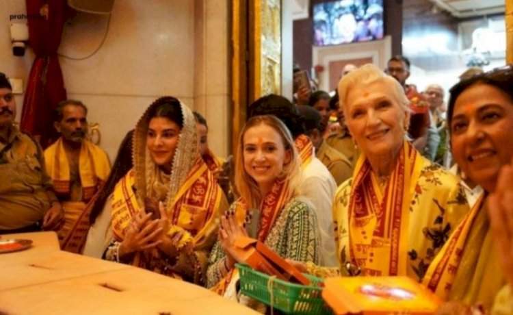 एलॉन मस्क यांच्या आईने घेतले सिद्धिविनायकाचे दर्शन