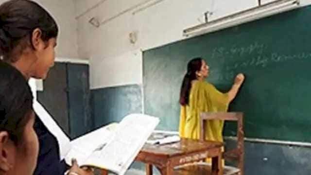 शिक्षक भरती प्रक्रियेत खोटी, चुकीची माहिती दिल्यास होणार थेट कारवाई