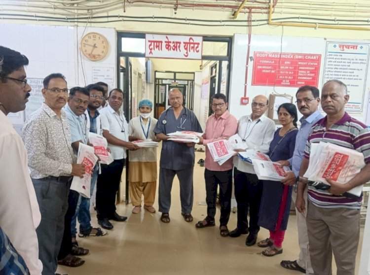 सह्याद्री फाउंडेशनकडून सावंतवाडी उपजिल्हा रुग्णालयाला बेडशीट भेट