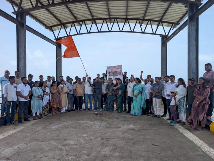 मालवणात सिंधुदुर्ग किल्ल्याच्या साक्षीने शिवप्रेमींचा जल्लोष