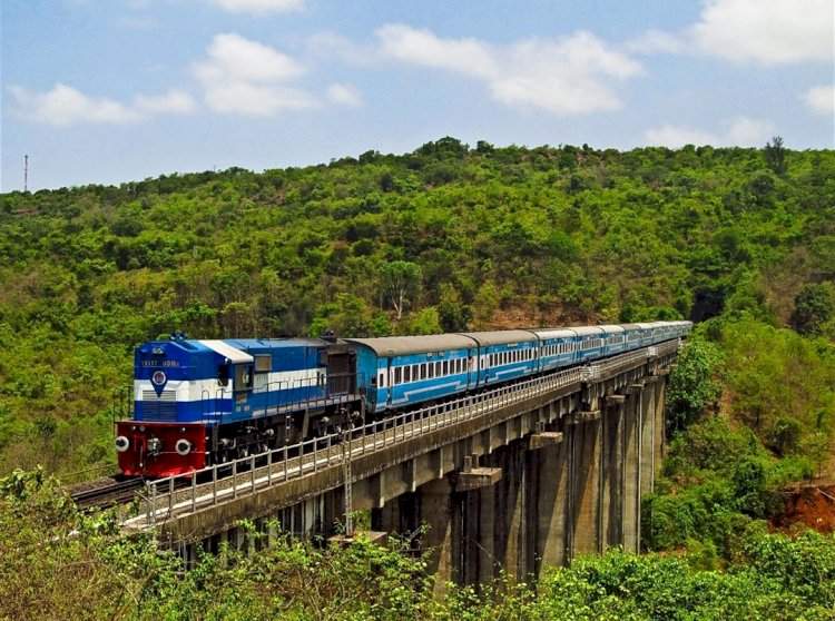 गणेशोत्सव सणाच्या अनुषंगाने कोकण रेल्वेच्या विशेष गाड्या