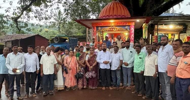 ठाकरे शिवसेनेचे अनोखे आंदोलन......मळेवाड येथे महाआरती करत महावितरणाच्या कारभाराविरोधात व्यक्त केली नाराजी