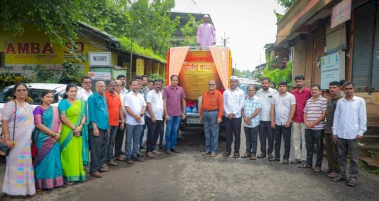 कलमठ ग्रामपंचायतीच्या निर्माल्य संकलनाला ग्रामस्थांचा उस्फूर्त प्रतिसाद